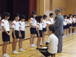 0425児童会発足 (9)